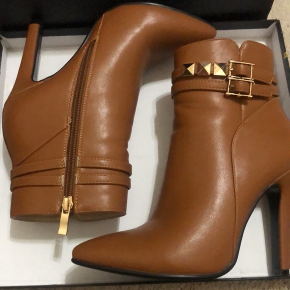 Beautiful Tan Mid-Calf Heels , size 6,  3inch ,only worn once. - Picture 7 of 8